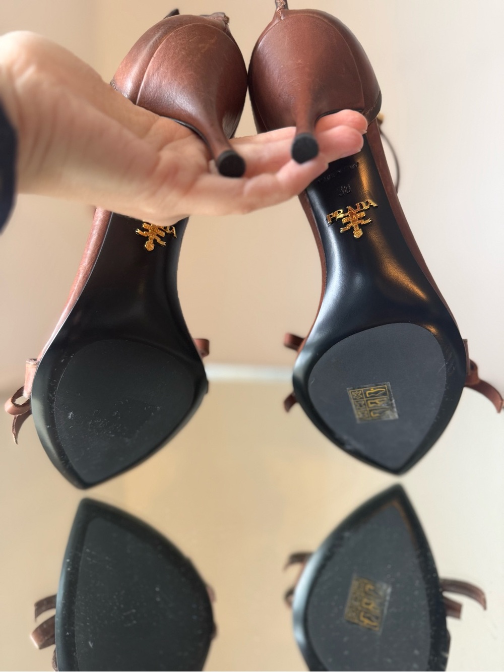 Prada 85mm Distressed Leather Bow Sandals $1,320 38 - Picture 15 of 15